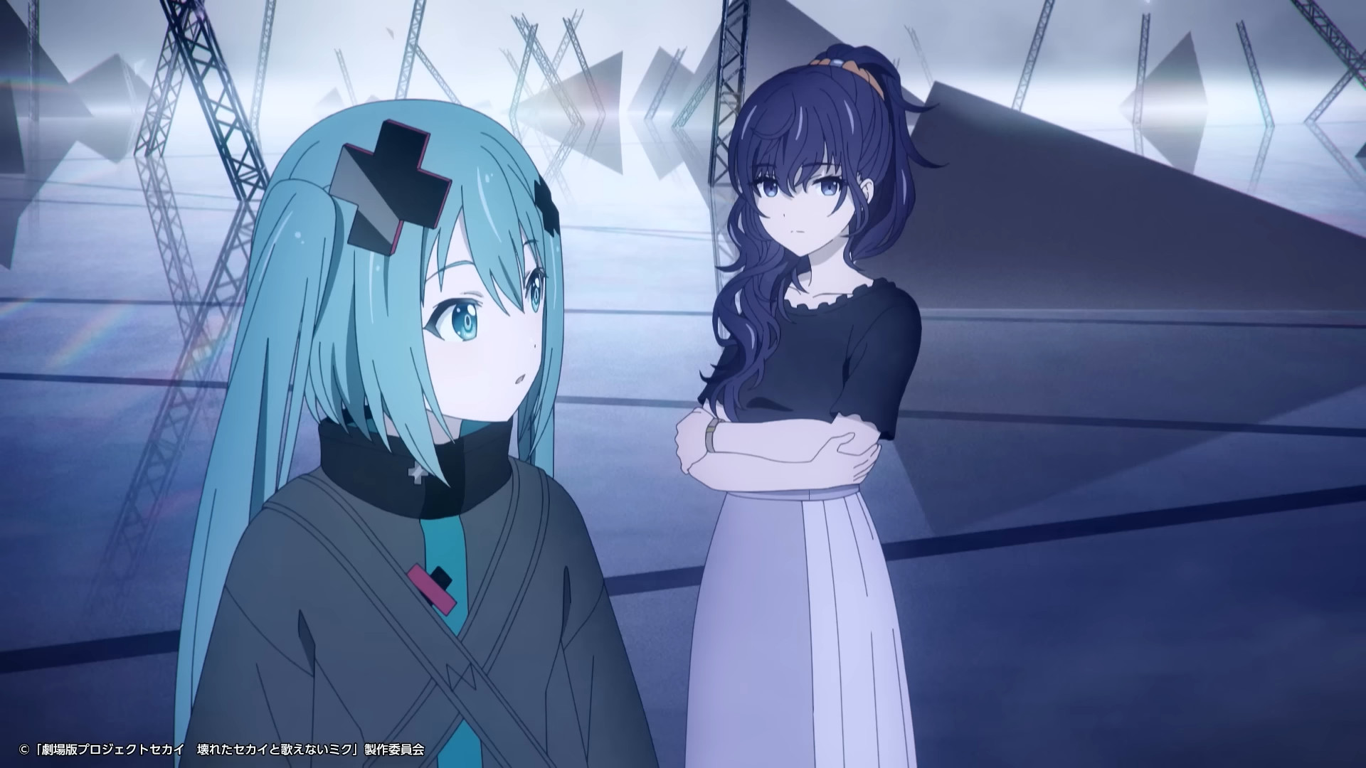 mafuyu standing behind sadge miku in the empty sekai